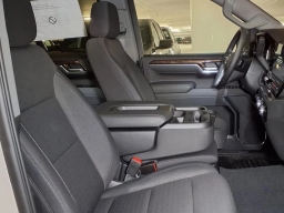 GMC Sierra 1500 SLE 4WD Crew Cab 157" 2026