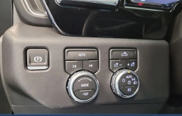 GMC Sierra 1500 Elevation 4WD Crew Cab 147" 2026