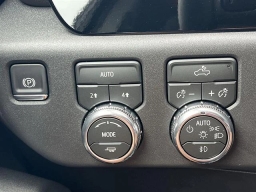 GMC Sierra 1500 Elevation 4WD Crew Cab 157" 2026