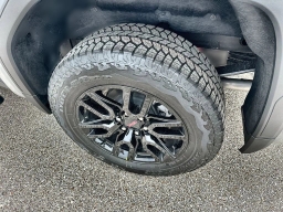 GMC Sierra 1500 Elevation 4WD Crew Cab 157" 2026