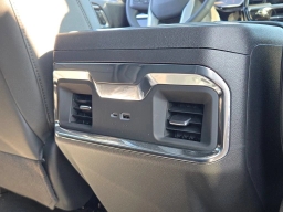 GMC Sierra 1500 Elevation 4WD Crew Cab 147" 2026