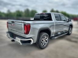 GMC Sierra 1500 SLT 4WD Crew Cab 157" 2026