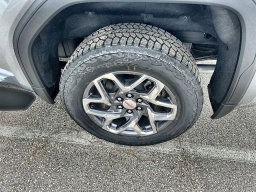 GMC Sierra 1500 SLT 4WD Crew Cab 157" 2026