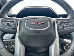 GMC Sierra 1500 SLT 4WD Crew Cab 157" 2026