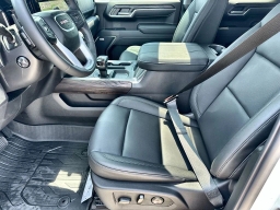 GMC Sierra 1500 SLT 4WD Crew Cab 157" 2026