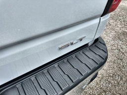 GMC Sierra 1500 SLT 4WD Crew Cab 147" 2026