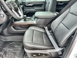 GMC Sierra 1500 SLT 4WD Crew Cab 147" 2026