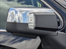GMC Sierra 1500 SLT 4WD Crew Cab 147" 2026