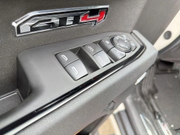 GMC Sierra 1500 AT4 4WD Crew Cab 147" 2026