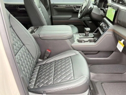 GMC Sierra 1500 AT4 4WD Crew Cab 147" 2026