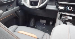GMC Sierra 1500 AT4 4WD Crew Cab 147" 2026
