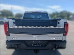 GMC Sierra 1500 AT4X 4WD Crew Cab 147" 2026