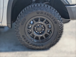 GMC Sierra 1500 AT4X 4WD Crew Cab 147" 2026