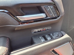GMC Sierra 1500 AT4X 4WD Crew Cab 147" 2026