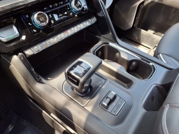 GMC Sierra 1500 AT4X 4WD Crew Cab 147" 2026