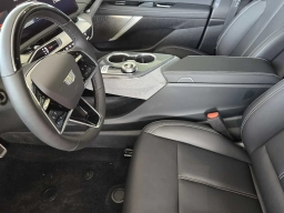 Cadillac OPTIQ Luxury 4dr w/1SC 2026