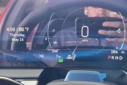 Cadillac OPTIQ Luxury 4dr w/1SC 2026