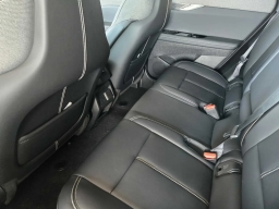 Cadillac OPTIQ Luxury 4dr w/1SC 2026