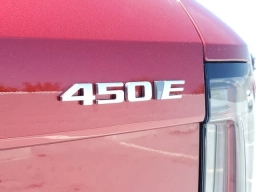 Cadillac OPTIQ Luxury 4dr w/1SC 2026