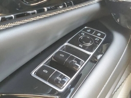 Cadillac OPTIQ Luxury 4dr w/1SC 2026