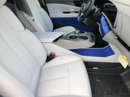 Cadillac OPTIQ Luxury 4dr w/1SC 2026
