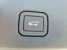 Cadillac OPTIQ Luxury 4dr w/1SC 2026