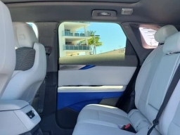 Cadillac OPTIQ Luxury 4dr w/1SC 2026