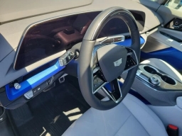 Cadillac OPTIQ Luxury 4dr w/1SC 2026