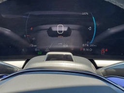 Cadillac OPTIQ Luxury 4dr w/1SC 2026