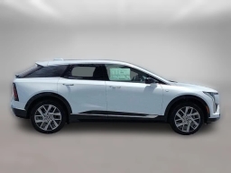Cadillac OPTIQ Luxury 4dr w/1SC 2026
