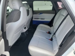 Cadillac OPTIQ Luxury 4dr w/1SC 2026