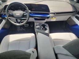 Cadillac OPTIQ Luxury 4dr w/1SC 2026