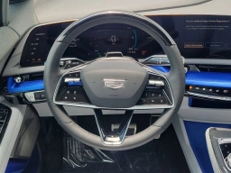 Cadillac OPTIQ Luxury 4dr w/1SC 2026