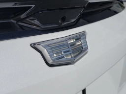 Cadillac OPTIQ Luxury 4dr 2027