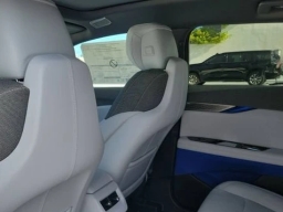 Cadillac OPTIQ Luxury 4dr 2027