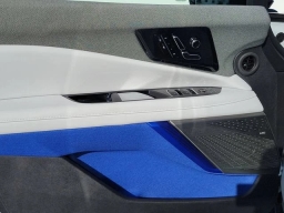 Cadillac OPTIQ Luxury 4dr 2027
