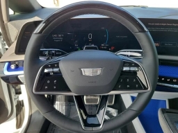 Cadillac OPTIQ Luxury 4dr 2027