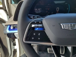 Cadillac OPTIQ Luxury 4dr 2027