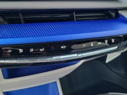 Cadillac OPTIQ Luxury 4dr 2027