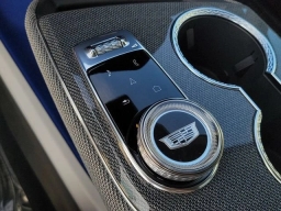 Cadillac OPTIQ Luxury 4dr 2027