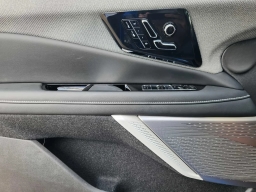 Cadillac OPTIQ Luxury 4dr w/1SC 2026