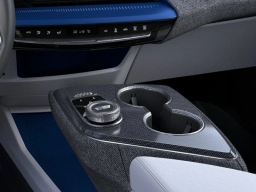 Cadillac OPTIQ Premium Luxury 4dr 2027