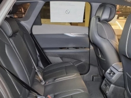 Cadillac OPTIQ Premium Luxury 4dr w/1SE 2026