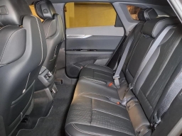 Cadillac OPTIQ Premium Luxury 4dr w/1SE 2026