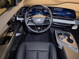 Cadillac OPTIQ Premium Luxury 4dr w/1SE 2026