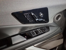 Cadillac OPTIQ Premium Luxury 4dr w/1SE 2026