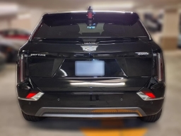 Cadillac OPTIQ Premium Luxury 4dr w/1SE 2026