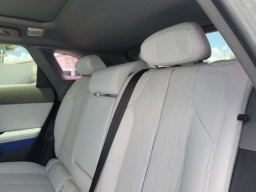 Cadillac OPTIQ Premium Luxury 4dr w/1SE 2026