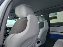 Cadillac OPTIQ Sport 4dr w/1SF 2026