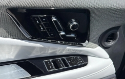 Cadillac OPTIQ Sport AWD 4dr w/1SF 2025